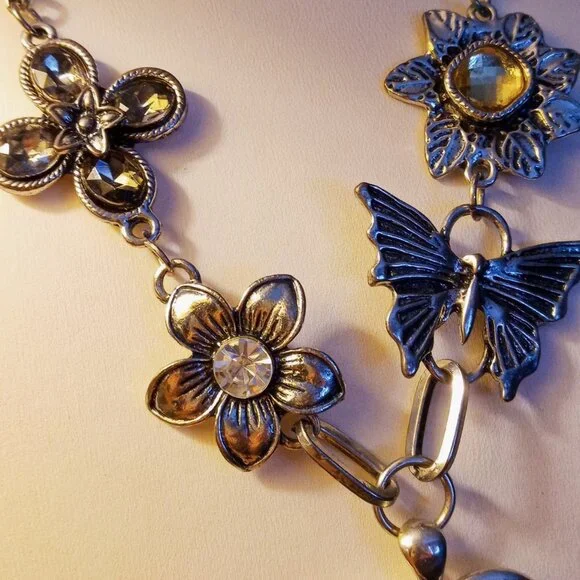 💙🌸🦋Chunky Crystal Rhinestone Heart Flowers Butterfly Statement Necklace🦋🌸💙 - Picture 12 of 12